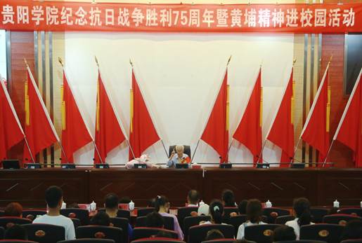 说明: E:\办公资料\照片与视频\半岛平台工作图片\2020年\9月\3日——纪念抗日战争胜利75周年暨黄埔精神进校园活动\精选图片\AB3A0164.JPG