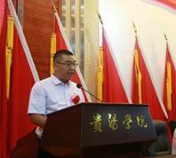 说明: E:\办公资料\照片与视频\半岛平台工作图片\2020年\9月\10日——庆祝第36教师节\精选图片\AB3A0418.JPG